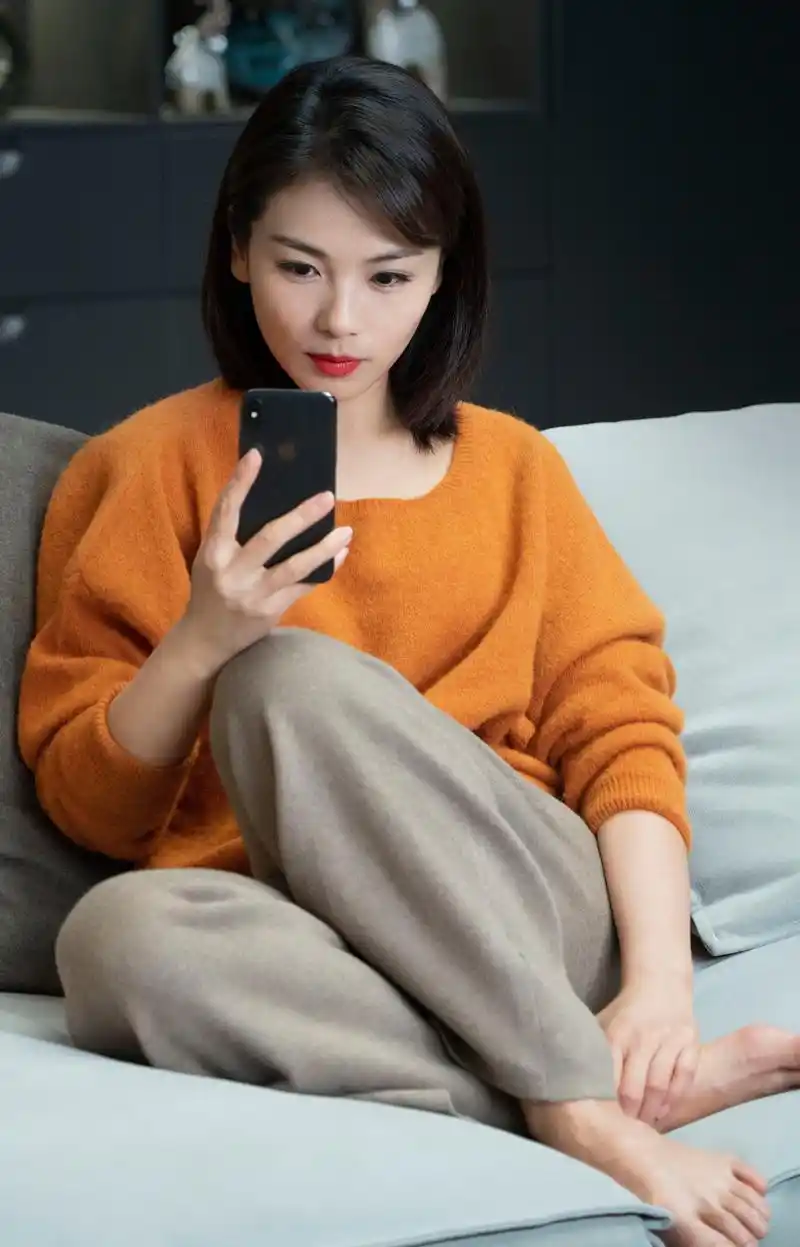 刘涛光脚剧照气质成熟魅力十足 67#刘涛