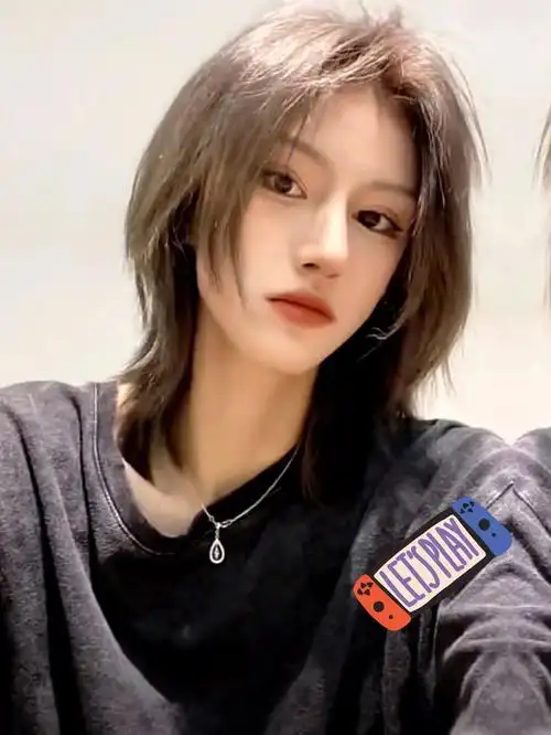 女生酷感十足95狼尾鲻鱼头短发