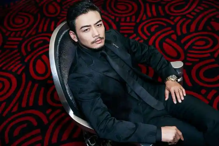 1983年出生的他来自于黑龙江伊春市,目前是中国内陆的一名影视剧男