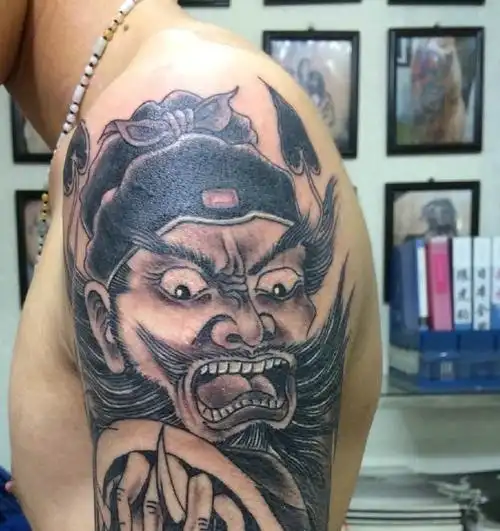背部钟馗满背个性钟馗纹身图案tag标签:手臂钟馗胳膊上霸气的钟馗纹身