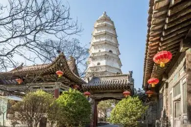 山西省太谷县北宋古建筑无边寺白塔