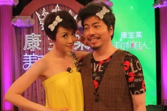 【图】黄国伦前妻任慧君照片曝光 网友对其当下婚姻表祝福