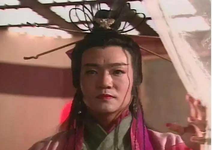 5个版本的东方不败前2位已封神唯独他被沦为笑柄