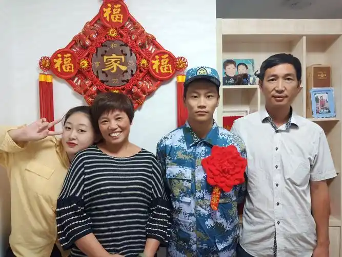 一人当兵,全家光荣