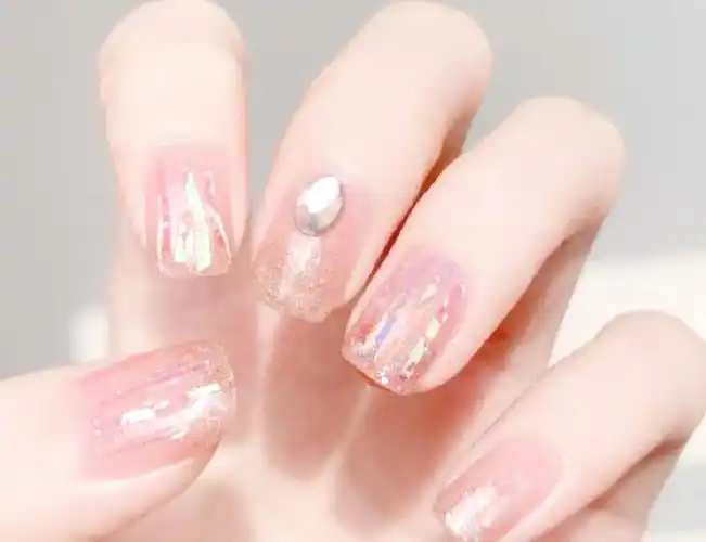 2021超好看的甜酷风水钻美甲 【图】
