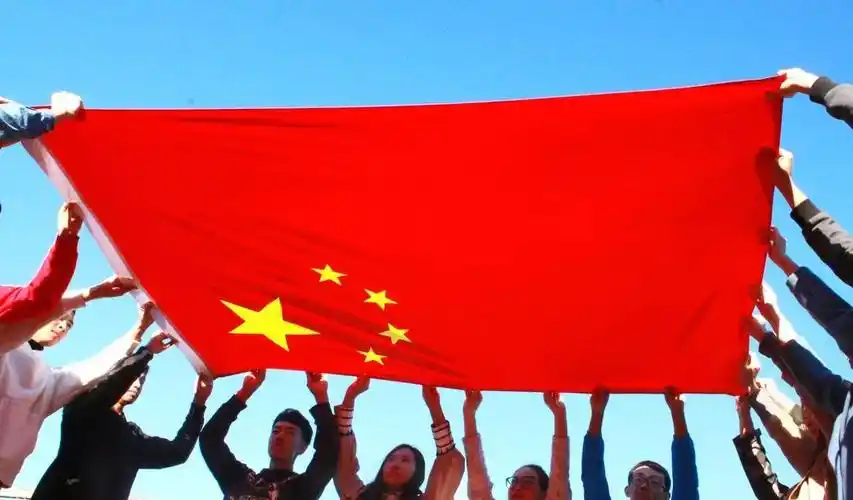 9月29日国旗下,期待你的到来~~组织简介组织背景国旗仪仗队成立于1996