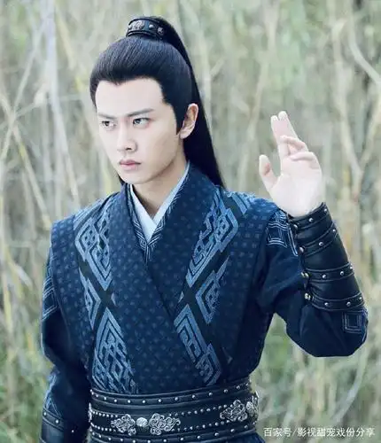 锦衣之下-陆绎61大人造型又飒又苏又帅,我是靠着图片活一周的