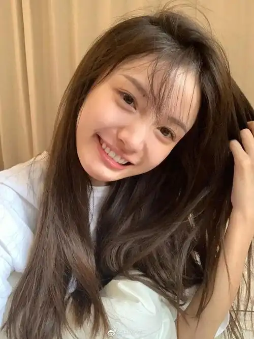 半藏森林的纯欲绿茶风火了网友又觉得好看又忍不住想骂