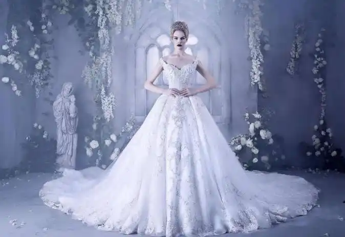 世界十大最贵的婚纱钻石婚纱位列第一价值1200万美元
