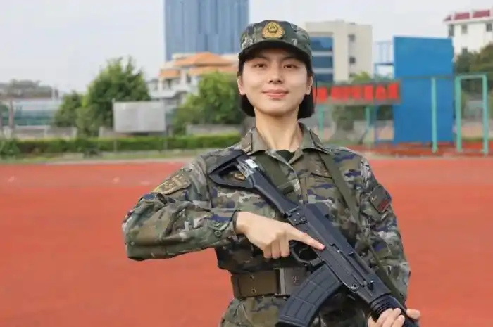 一名退伍女兵的独家记忆