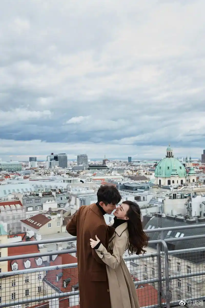 唐嫣罗晋宣布结婚晒婚纱照甜蜜撒糖