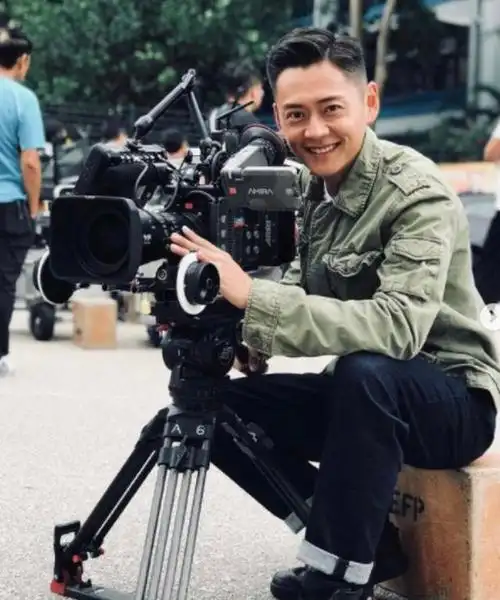 张振朗入行9年首夺最受欢迎男角色凭反黑高彬终获奖