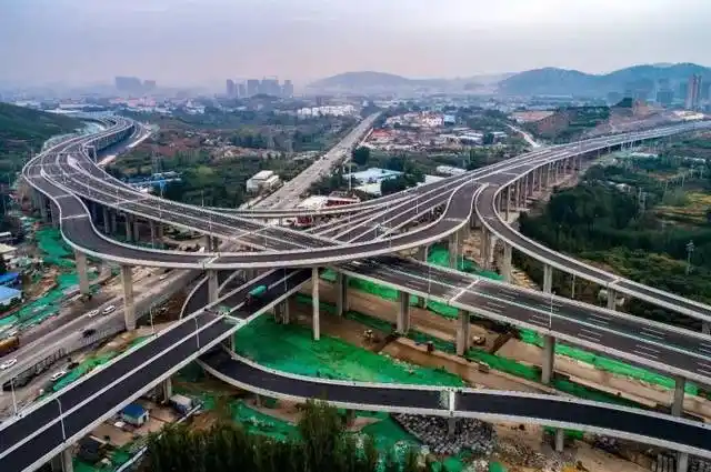 济南首条横贯南北的快速路要通车啦!领秀城到腊山立交最快8分钟