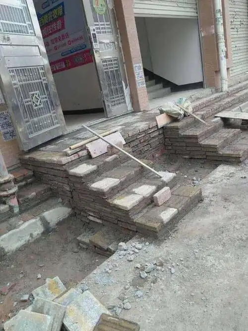 风水大师的话门口装台阶步步高升