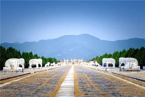 云游清东陵气势恢宏的孝陵神路