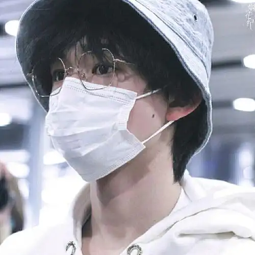 适合做头像的图片之宋亚轩 p1.