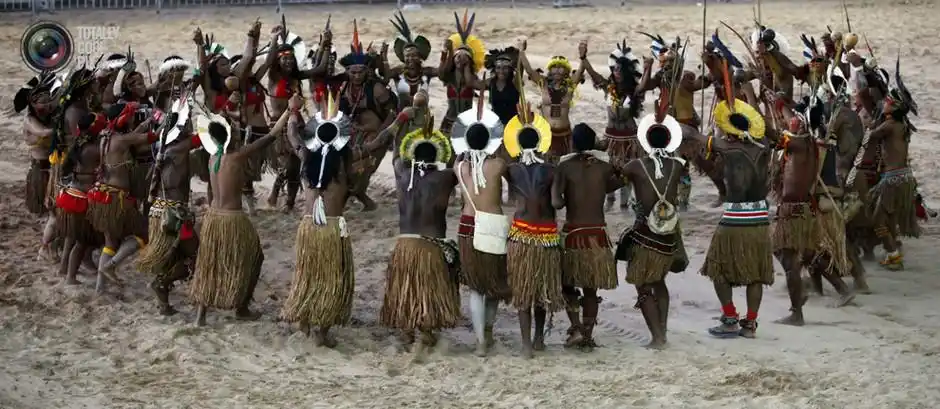 南半球部落风情 巴西印第安土著运动会 组图