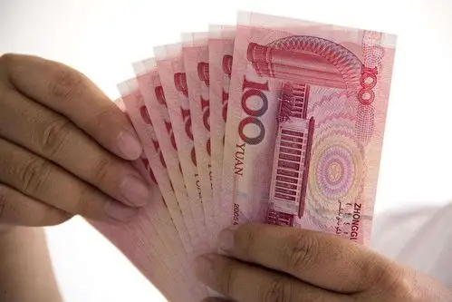 求现拍手里拿着一千元的照片,多谢各位大佬.