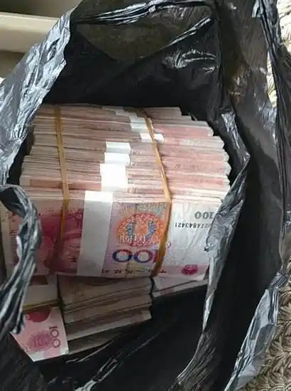 销售员捡到10万失主领了钱转头就走隔天去公司上班他却蒙了