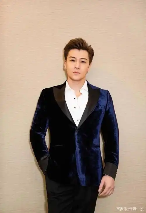 偶像王子许绍洋:出道前靠女友接济,出道后绯闻不断,滤镜碎一地