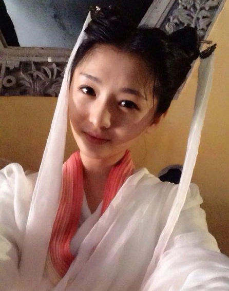 四:杨幂的替身卓亨瑜,在《三生三世十里桃花》里面替了一个背影,侧面