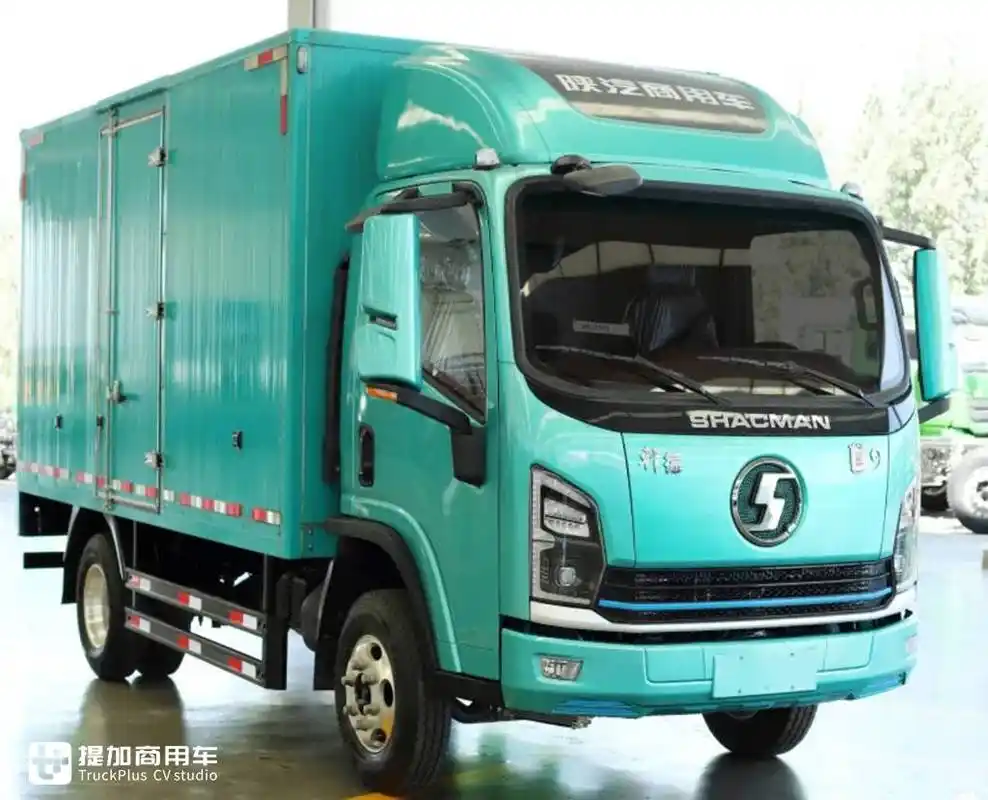 陕汽自己打造的合规蓝牌轻卡全新轩德翼9这外观内饰真不错