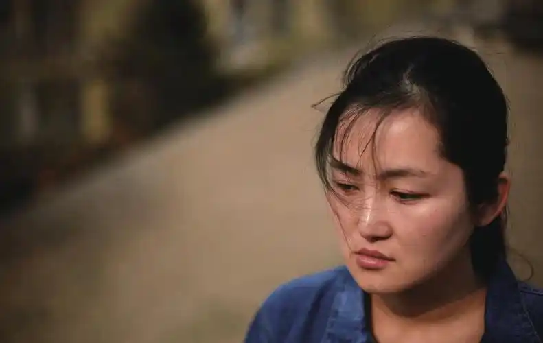 j罩杯女孩缩胸10年之后