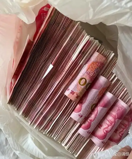 里面图片塑料袋里面的现金抽屉钱图片一抽屉的钱店里放的现金散钞票