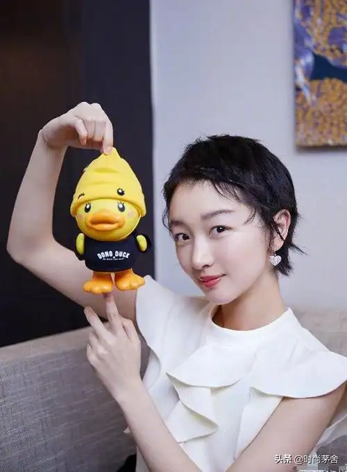 有种"整容"叫周冬雨"剪寸头",前后判若两人,表现力绝了|短发|发型