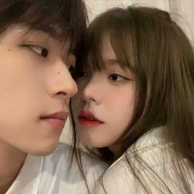 情侣头像情侣一左一右真人让人羡慕不已的浪漫情头图片