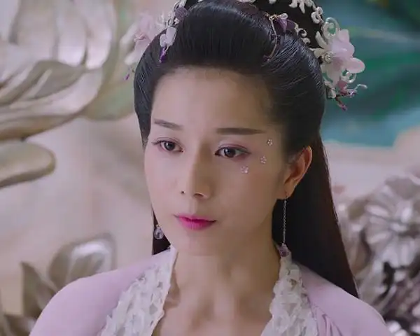 在前段时间完结的《香蜜沉沉烬如霜》里出现过不少气质好颜值高的女