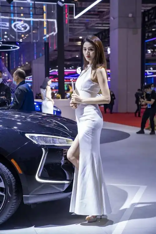 上海车展上的漂亮小姐姐们,多图慎入|上海车展|陈迪_手机网易网