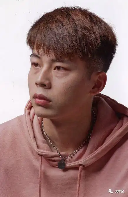 由此押题: 2020届安徽素描考试内容为【男青年四分之三侧面】写生.