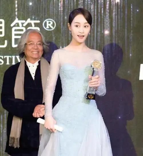 女演员的前后对比照,才明白他们为什么"不整容"|孙俪|蒋欣|徐璐|唐艺