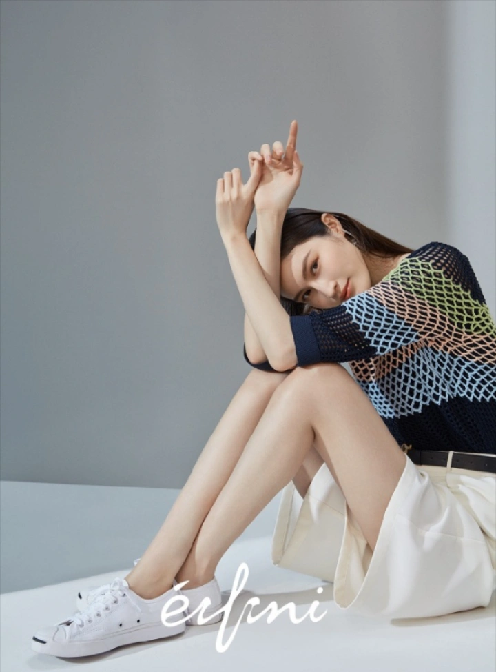 何穗真是个天生的衣架子!各种风格都能随意切换,这超模身材绝了