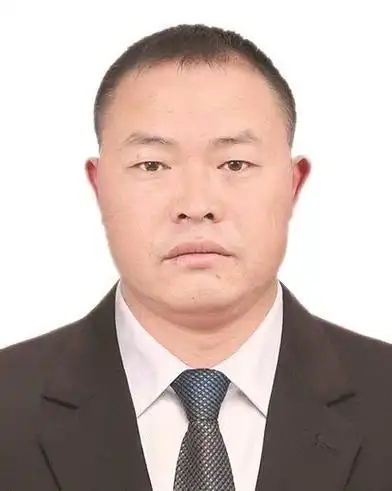 夏昌夏昌,男,1983年11月生,贵州电网有限责任公司毕节威宁供电局草海