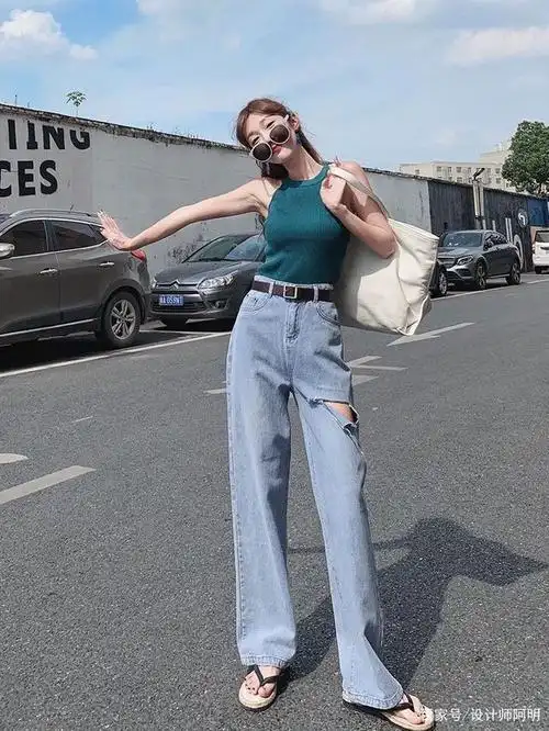 3款时尚牛仔阔腿裤!3种穿搭让你美到回眸一笑,大长腿是穿出来的
