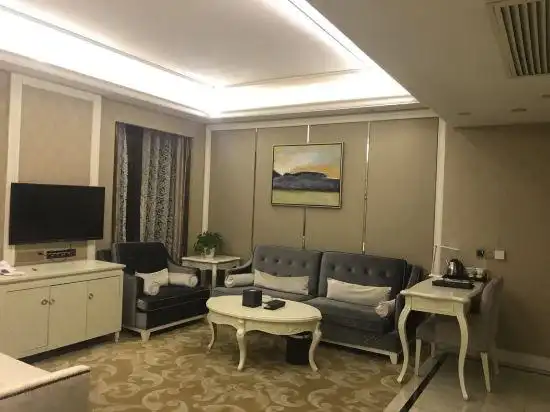 世纪星连锁艾尚酒店(佛山里水店)