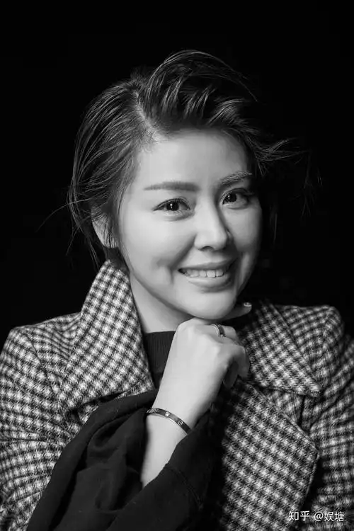 凌晗独自开不会演戏的歌手不是好老板星力海蓝戏精老板客串幕后之王