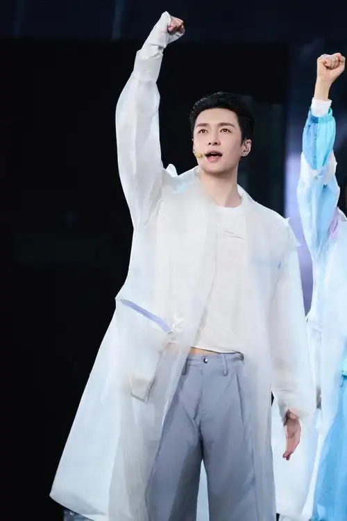 张艺兴受到召唤·敦煌 南京站演出day2