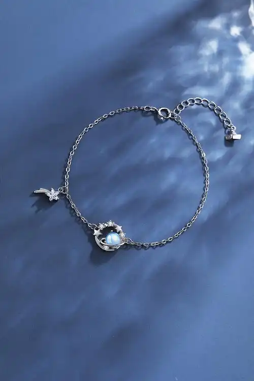 珠宝首饰场景图;银饰摄影修图