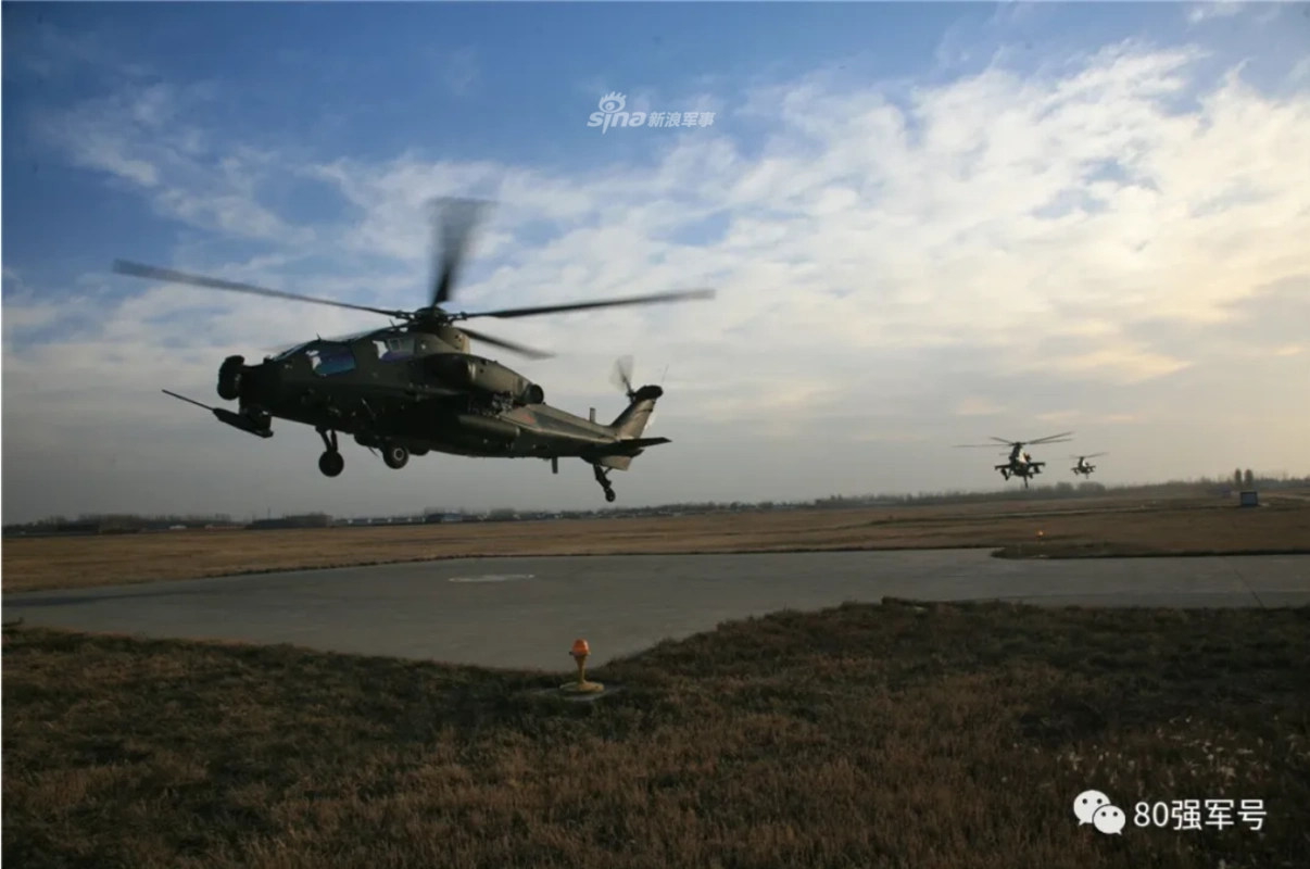 积极备战谋打赢!陆航某旅多机型大机群高频率训练