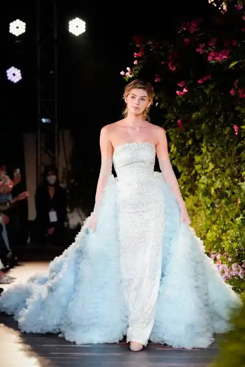 穿上迪士尼公主华美礼服:sennet frères 悉心呈献disney princess