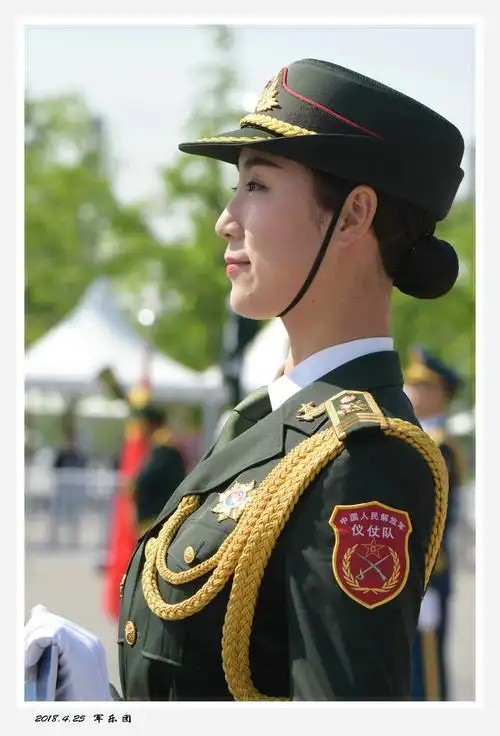 仪仗队女兵