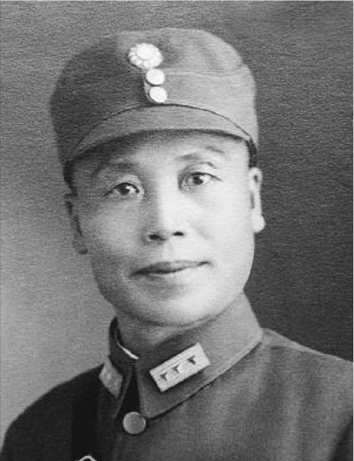 38年庞炳勋司令被日军包围张自忠宁战死也不愿与他一同作战