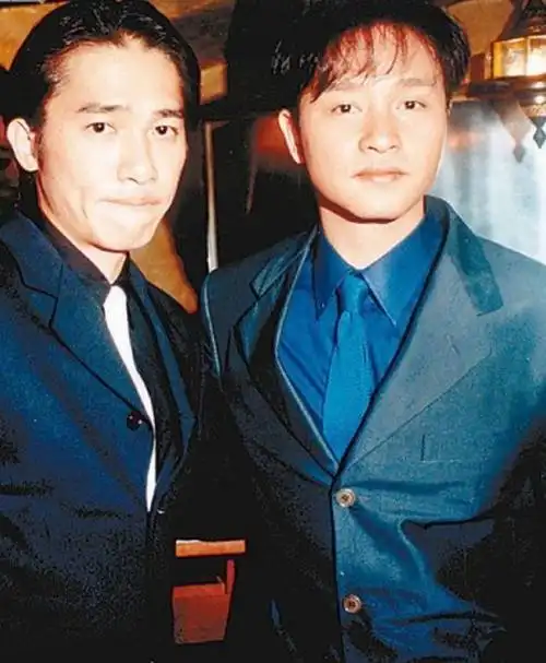 梁朝伟刘嘉玲深情怀念哥哥#影帝梁朝伟也分享过,不太喝酒的张国荣