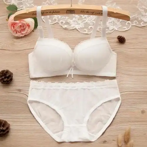 灿杨文胸 文胸无钢圈白色聚拢甜美可爱蕾丝少女初高中学生日系内衣