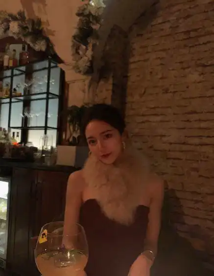 如今再总结项思醒的这口瓜,都或是感觉确实是太奇