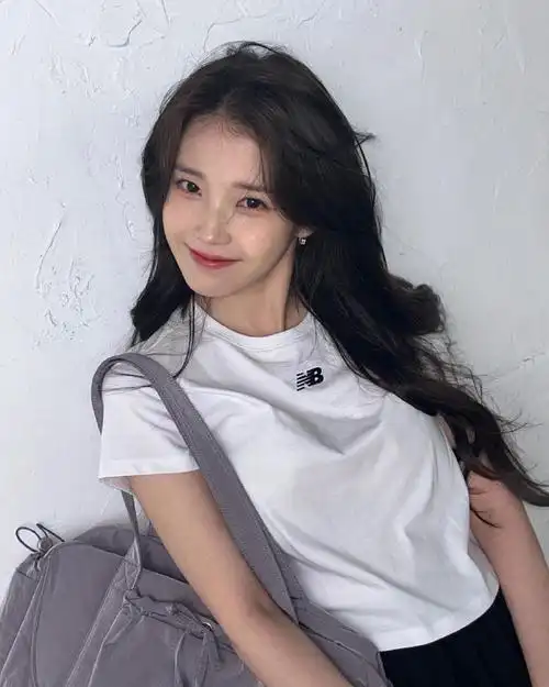 iu##李知恩