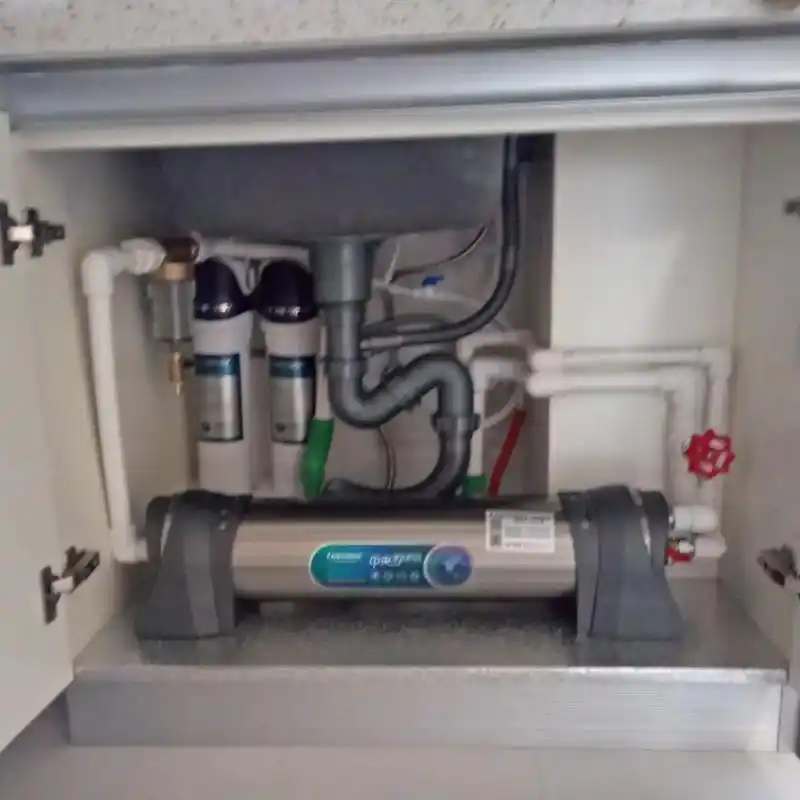 中央全屋净水器安装效果图03怎么可以少一台厨房超滤机呢上得了厅堂